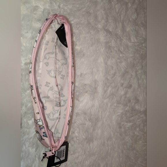 Nwt Kendall & Kylie bundle of 4 pouches/cosmetic bags - Picture 16 of 16